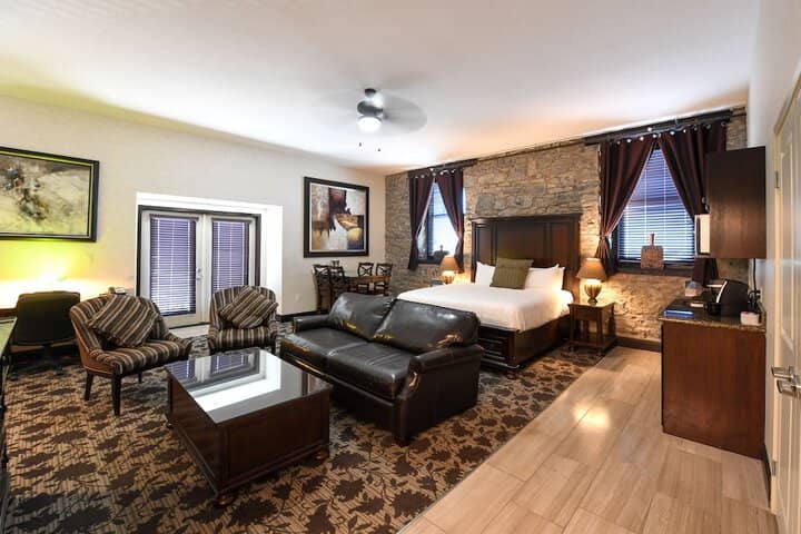 Room 20 of 46