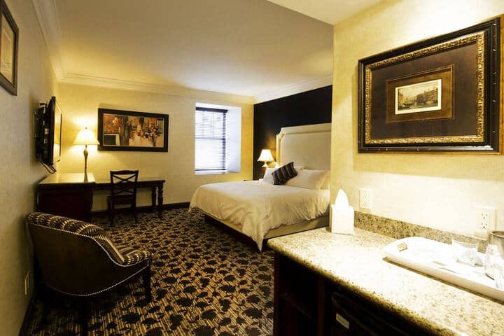 Room 3 of 46